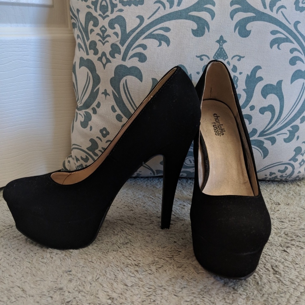 Simple Black Heels